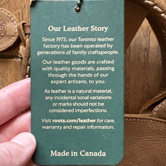 Roots Tan Leather Crossbody Bag - Picture 8 of 11